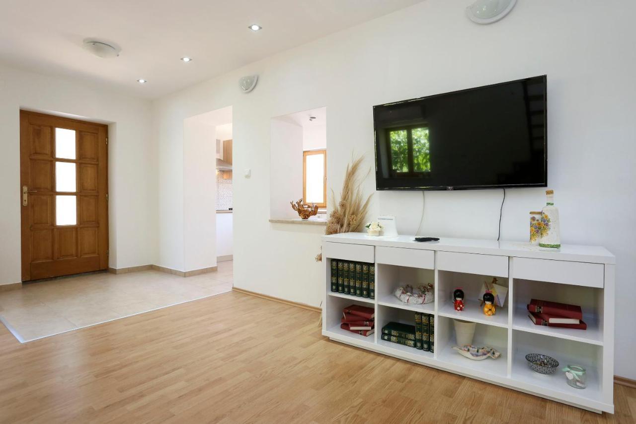 הוילה Šestanovac House Marijan מראה חיצוני תמונה